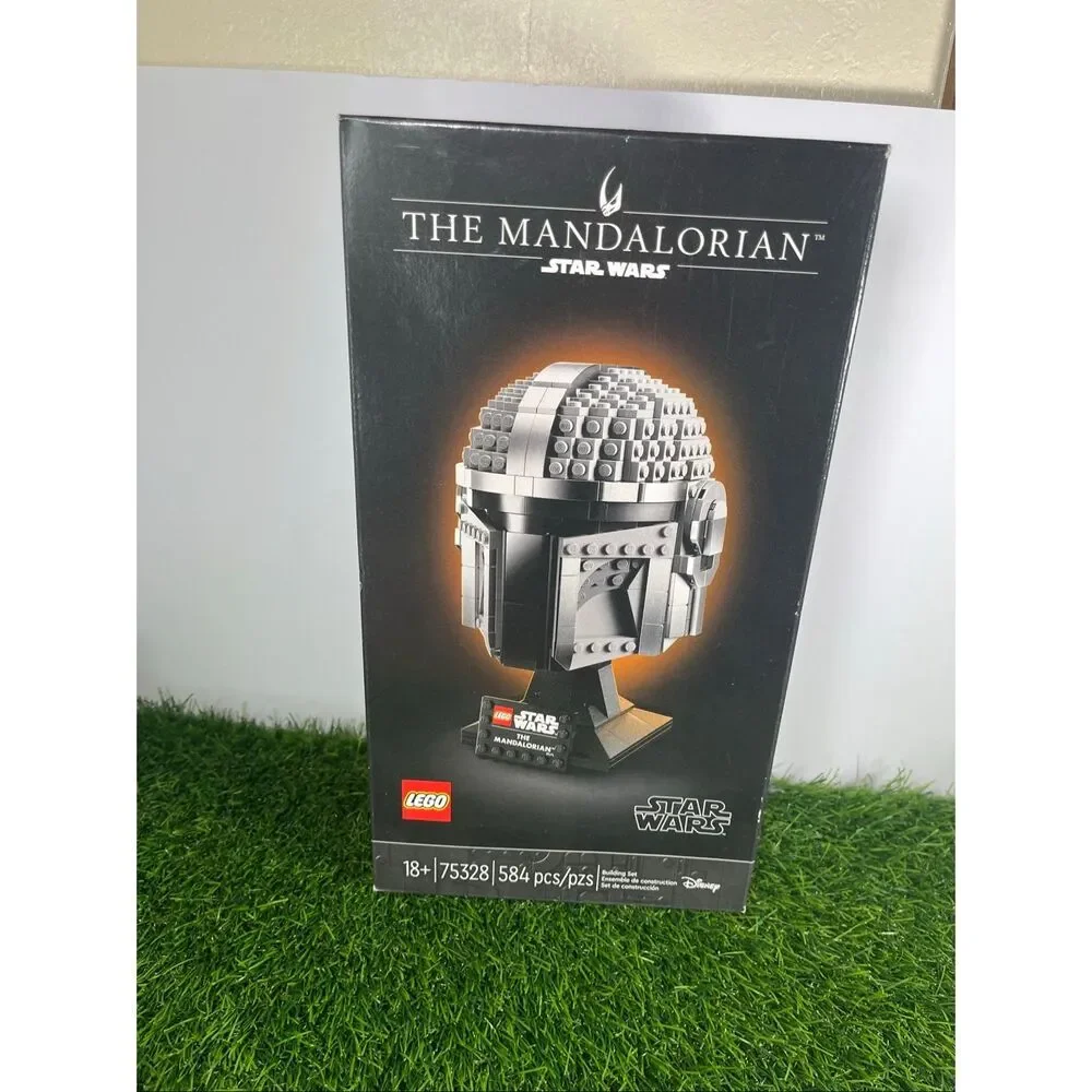 LEGO Star Wars Mandalorian Helmet 75328 NEW Sealed 584 pcs Disney